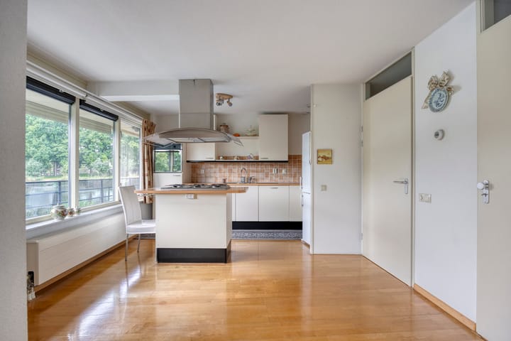 Foto 13 van Marsmanplein 25