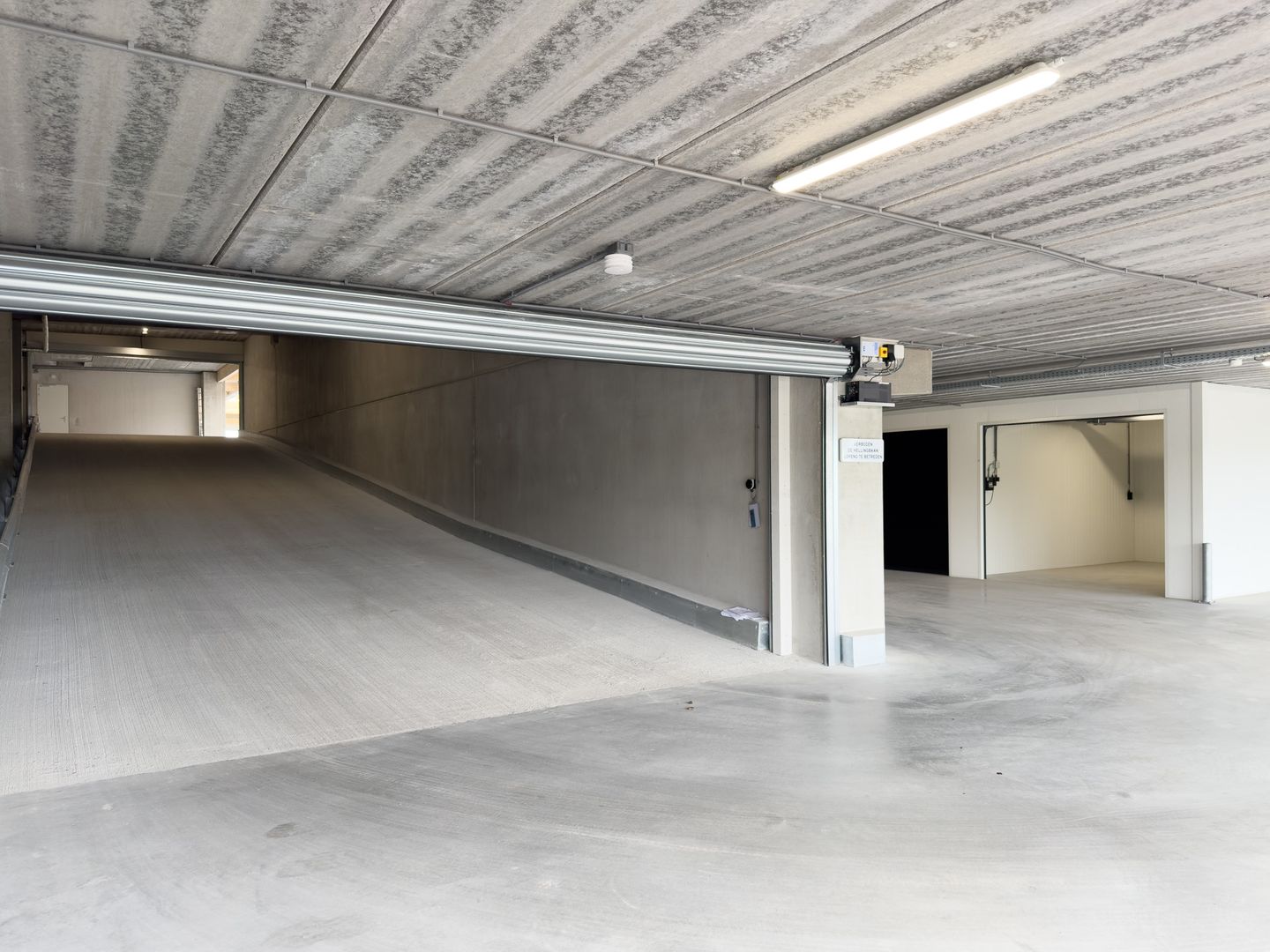 View photo 5 of Industrieweg 69-102
