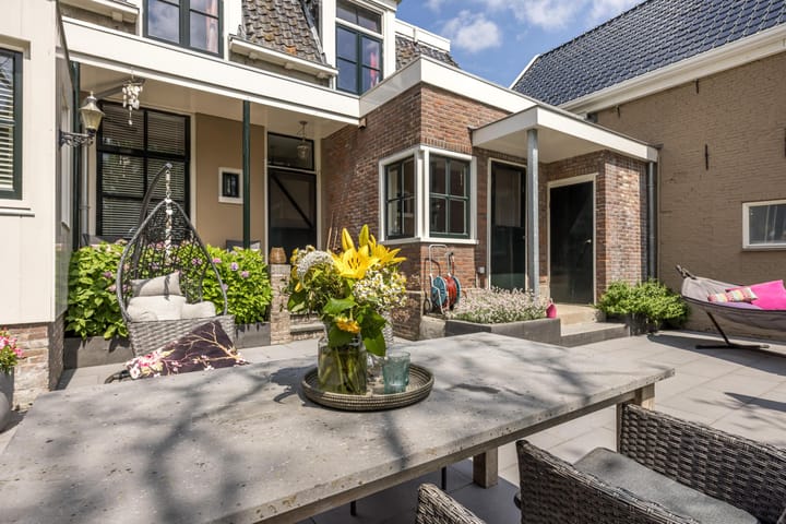 Foto 69 van Buren 14