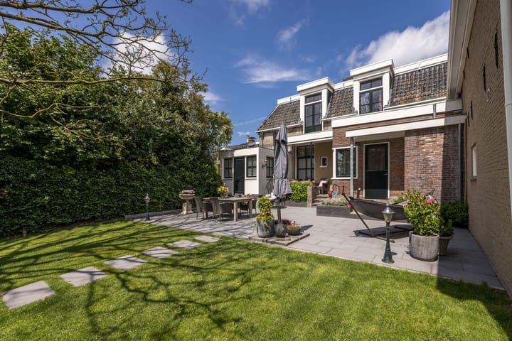 Foto 74 van Buren 14