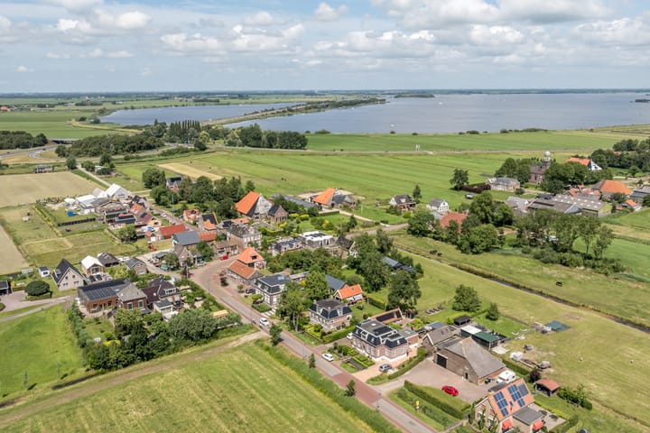 Foto 79 van Buren 14