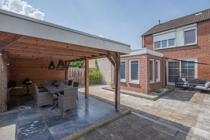 Foto 27 van Klaproosstraat 22