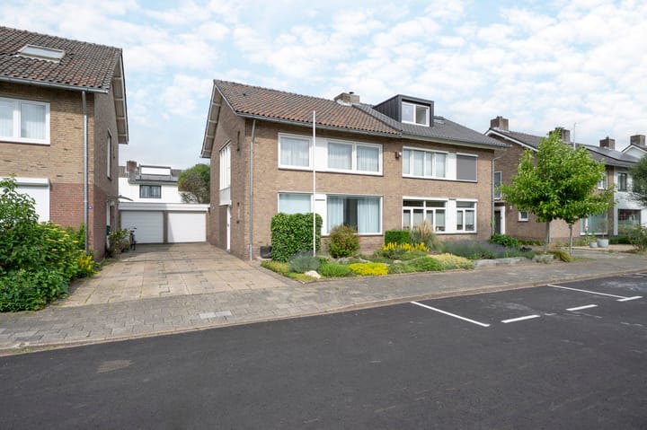 Photo 1 of Churchilllaan 71