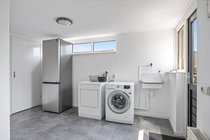 Foto 17 van Warring 16