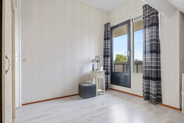 Foto 28 van Warring 16