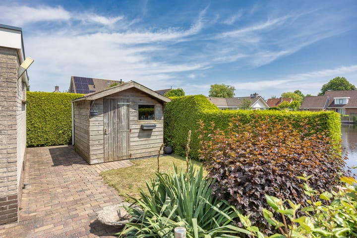 Foto 40 van Warring 16