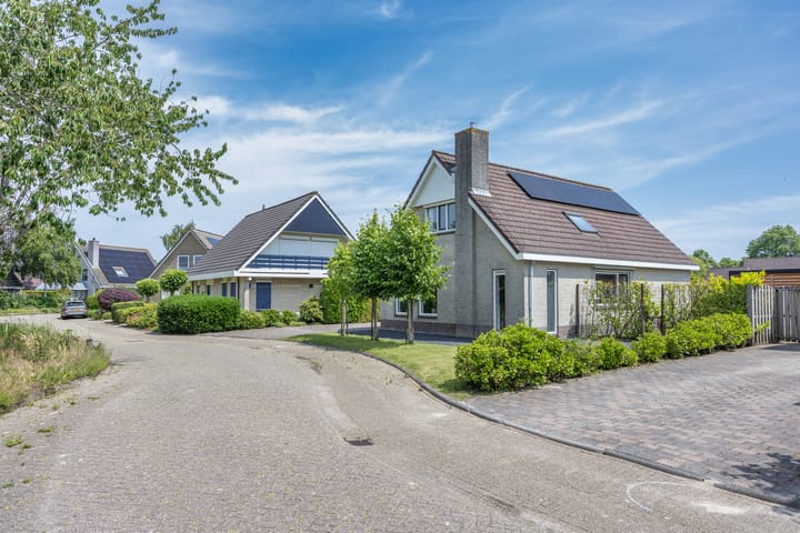 Foto 45 van Warring 16