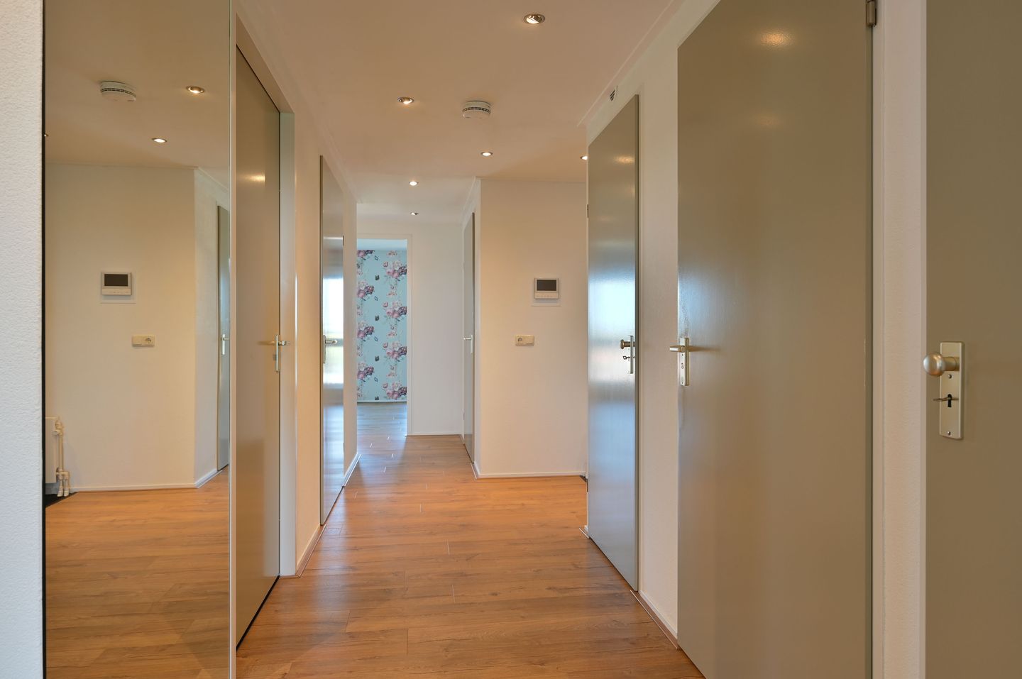 Foto 10 van Guadeloupestraat 103