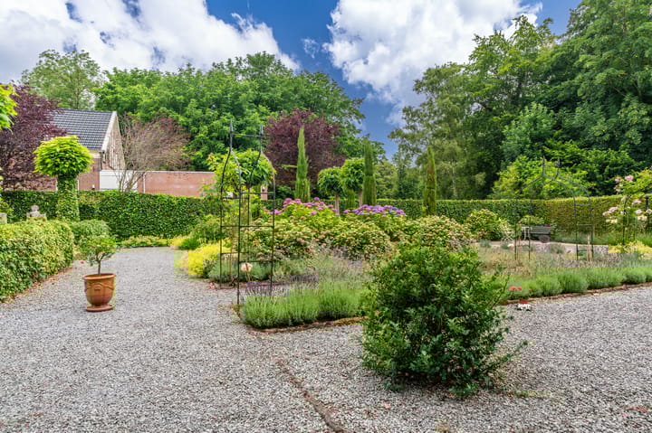 Foto 70 van Hoofdweg 103