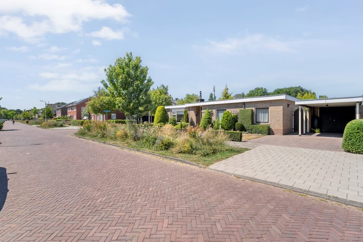 Foto 33 van Van Lentestraat 8