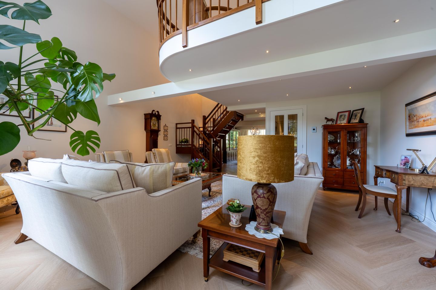 Foto 20 van St. Walburg 2-01