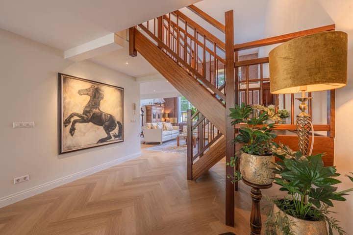 Foto 27 van St. Walburg 2-01