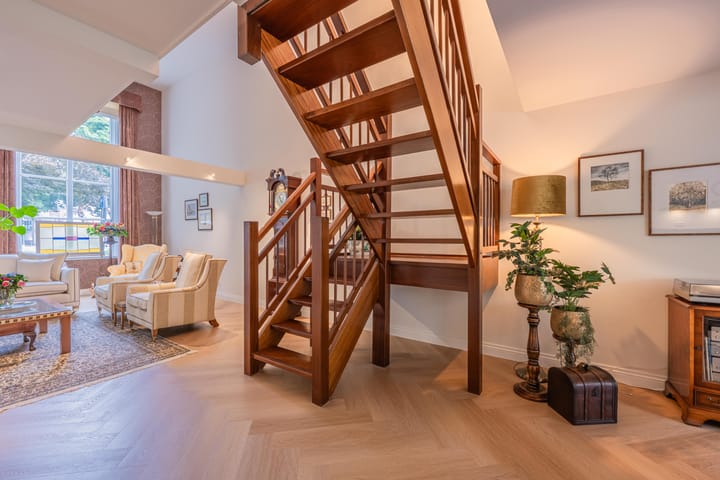 Foto 49 van St. Walburg 2-01