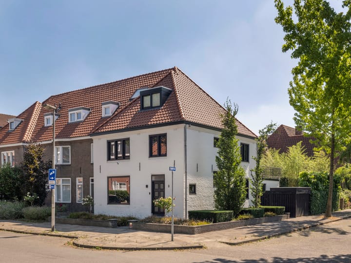 Valklaan 8