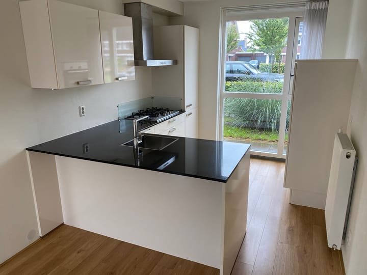 Photo 5 of Annie M.G. Schmidtweg 36