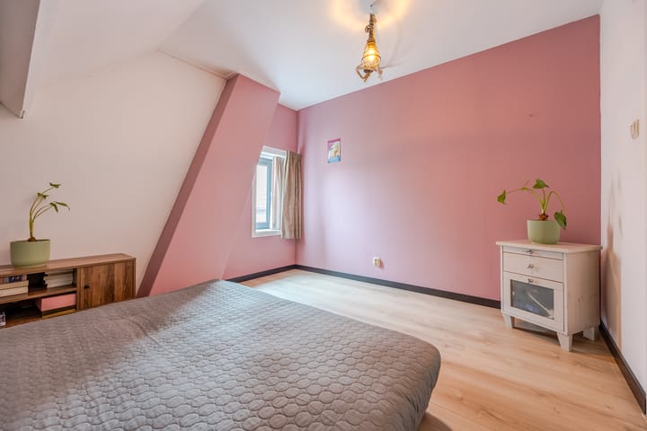 Foto 24 van Hulsterloostraat 6