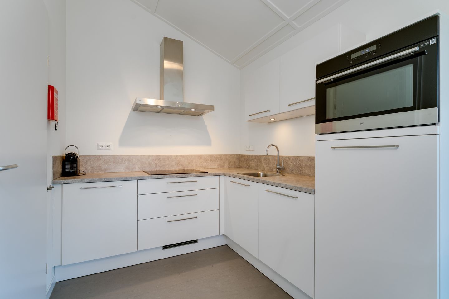 Photo 10 of Nieuwesluisweg 1-A729