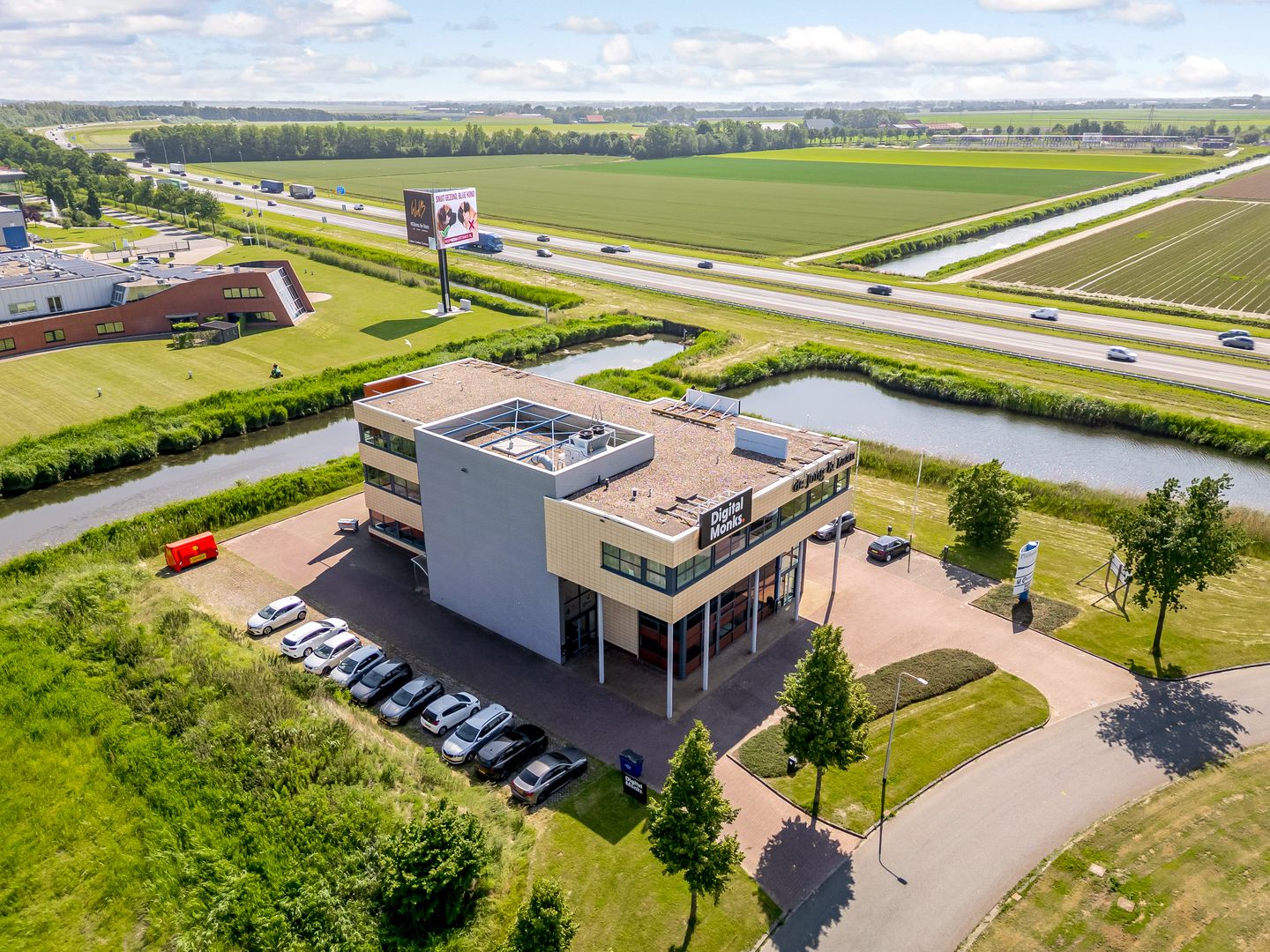 Bekijk foto 2 van Platinaweg 4-6