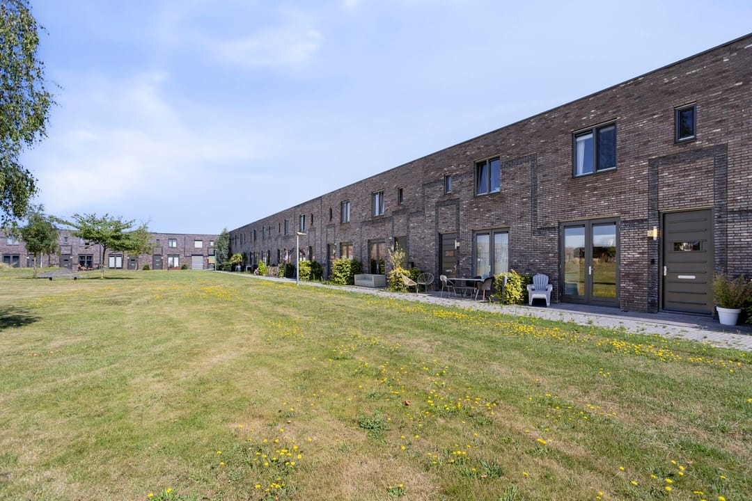 Photo 2 of Wolfspootstraat 9