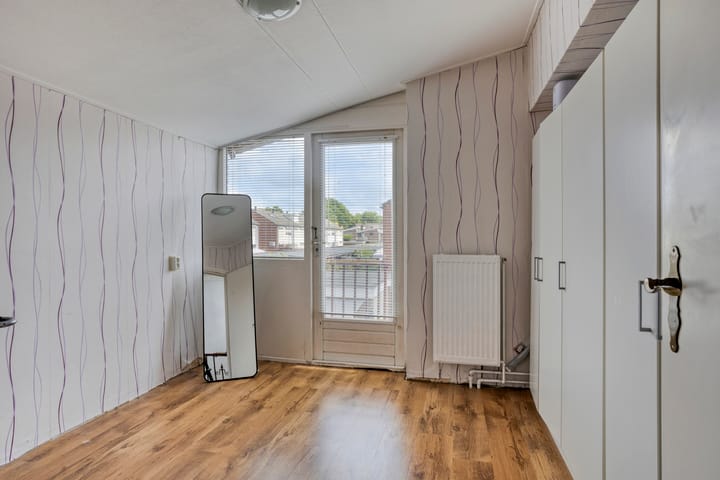 Photo 24 of Begoniastraat 19