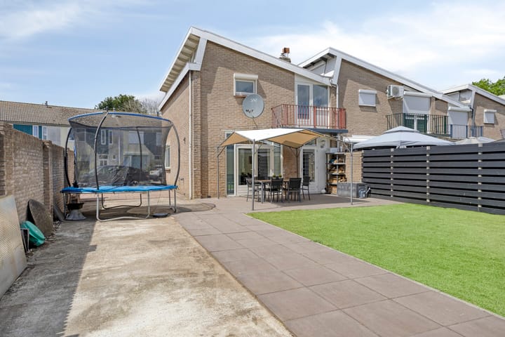 Photo 29 of Begoniastraat 19