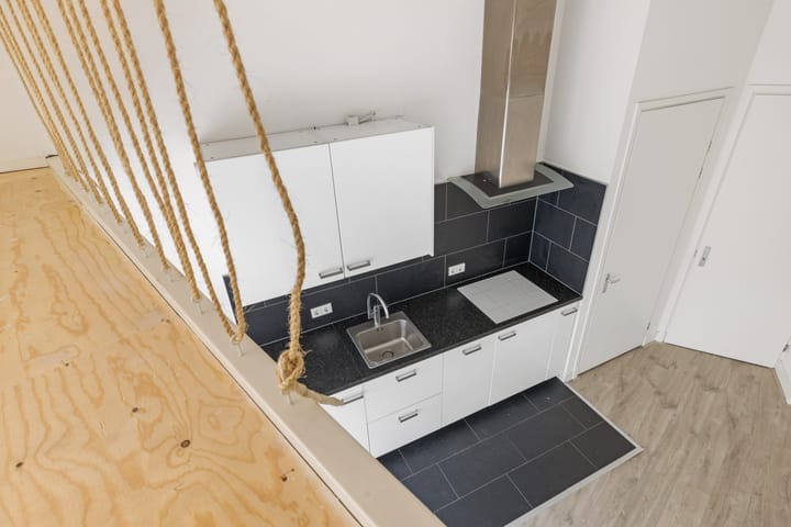 Foto 15 van Anthoniedijk 1-B