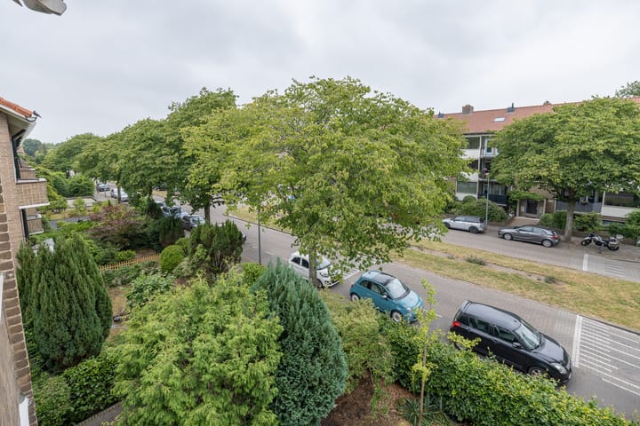 Photo 8 of Admiraal de Ruyterlaan 109