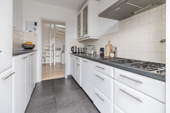 Photo 10 of Admiraal de Ruyterlaan 109