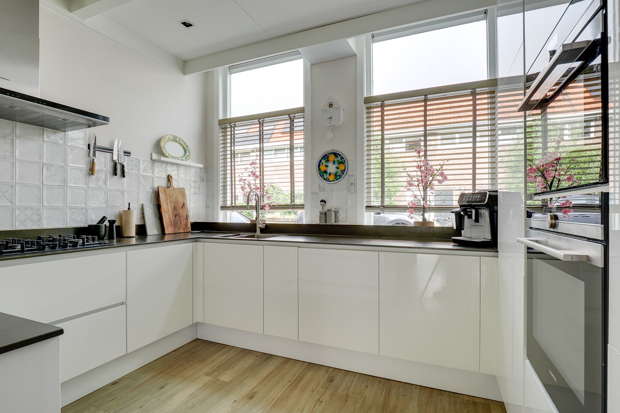 Photo 24 of Hoogravenseweg 76