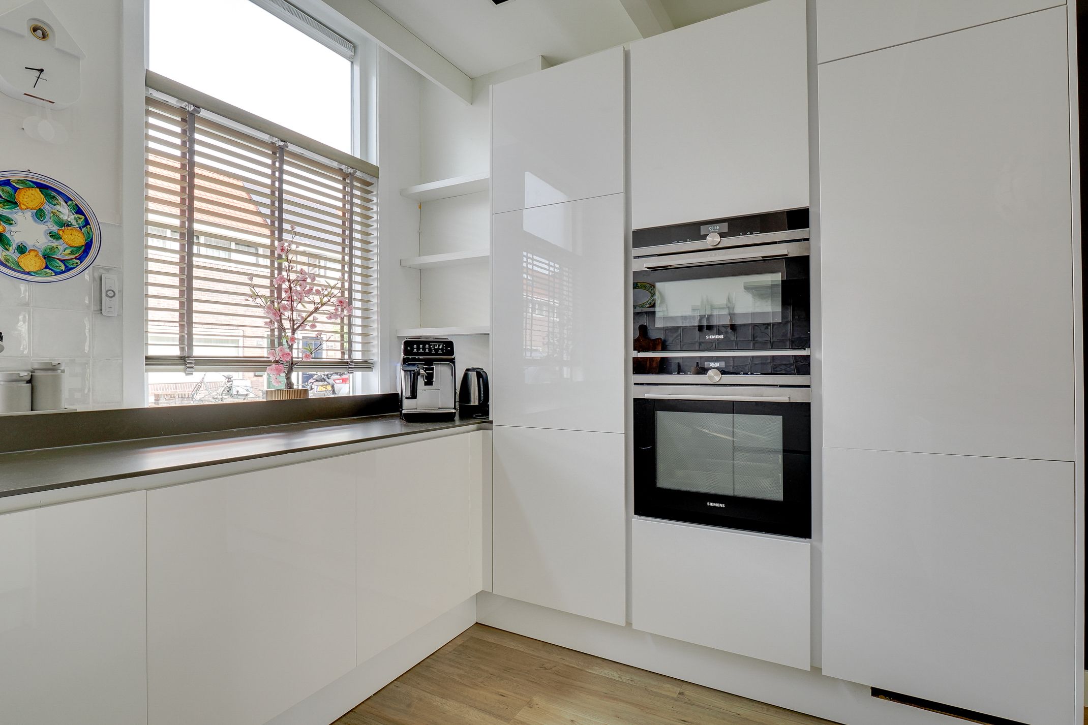 Photo 27 of Hoogravenseweg 76