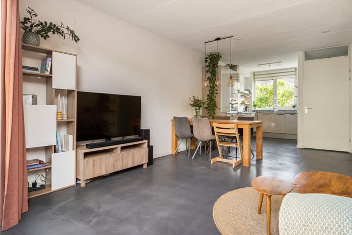 Photo 13 of Rozenburg 7