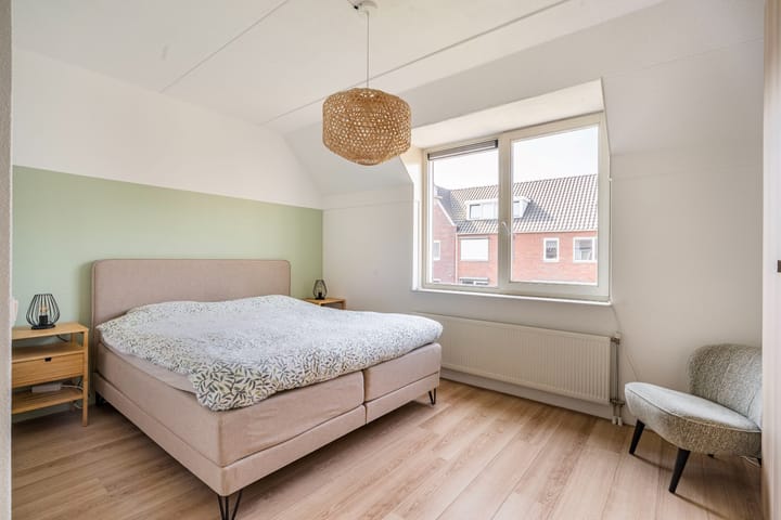 Photo 19 of Rozenburg 7