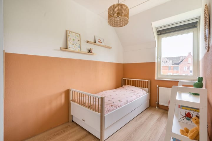 Photo 21 of Rozenburg 7