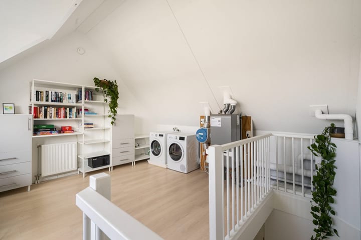 Photo 25 of Rozenburg 7