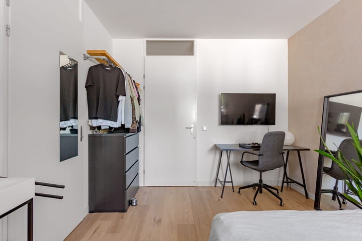 Foto 11 van Eva Besnyöstraat 575