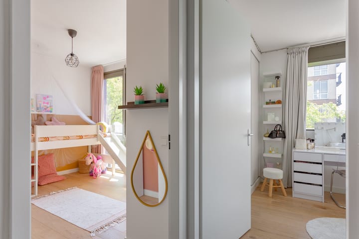 Foto 23 van Eva Besnyöstraat 575