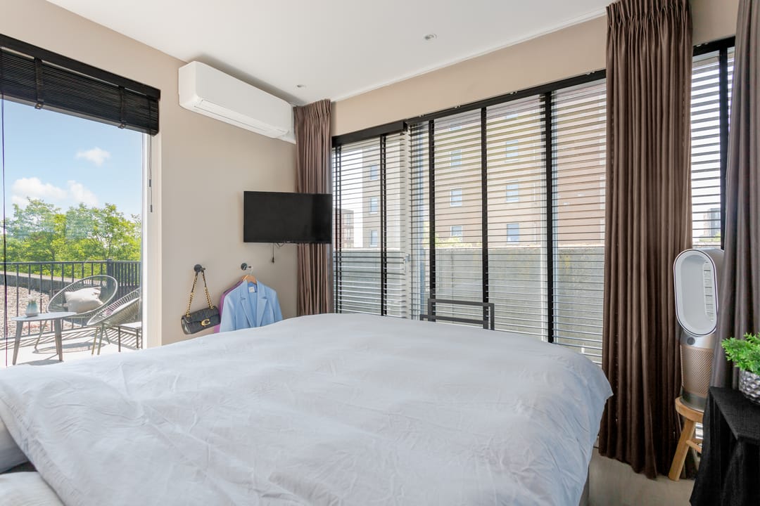 Foto 37 van Eva Besnyöstraat 575