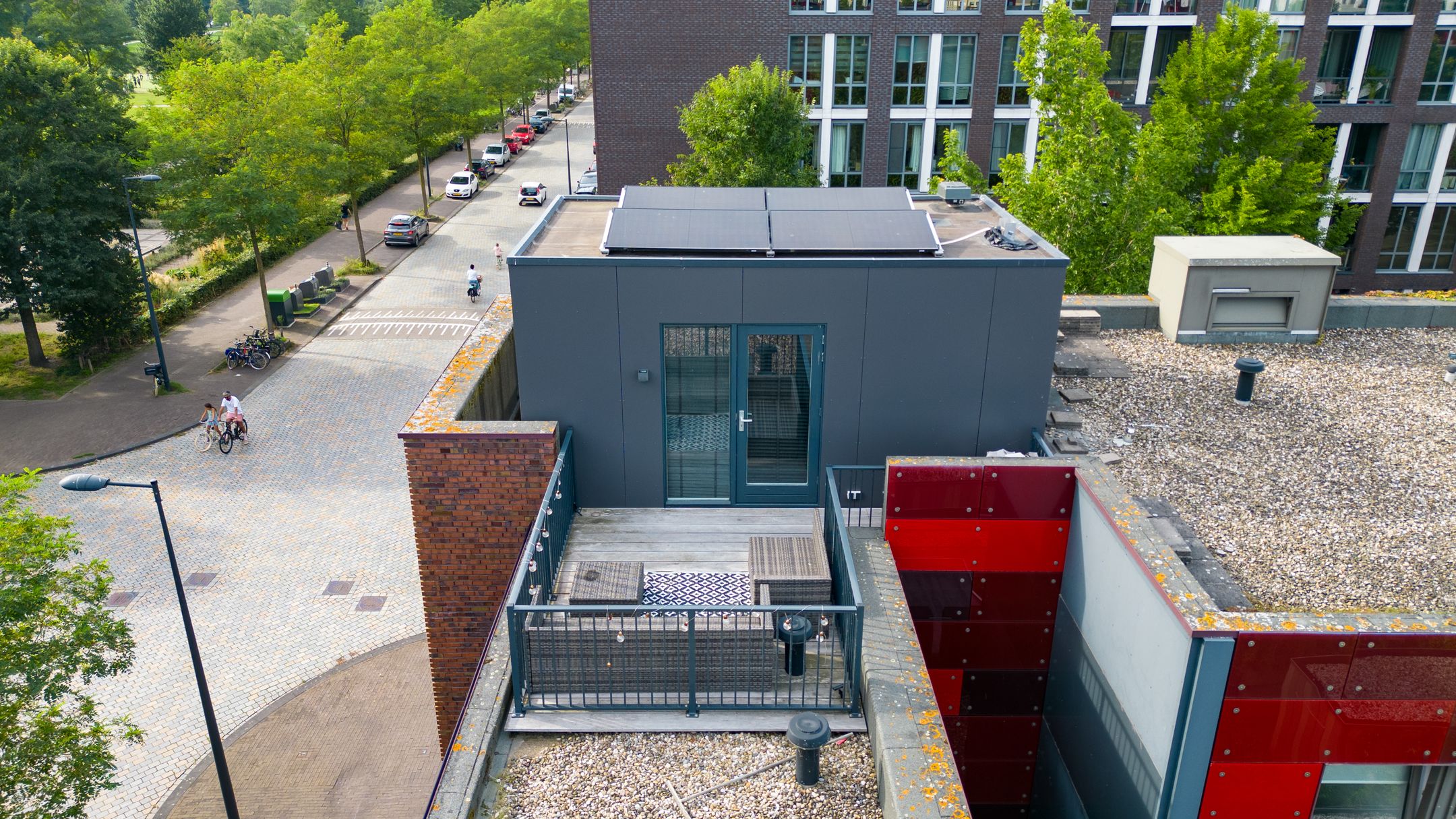 Foto 39 van Eva Besnyöstraat 575