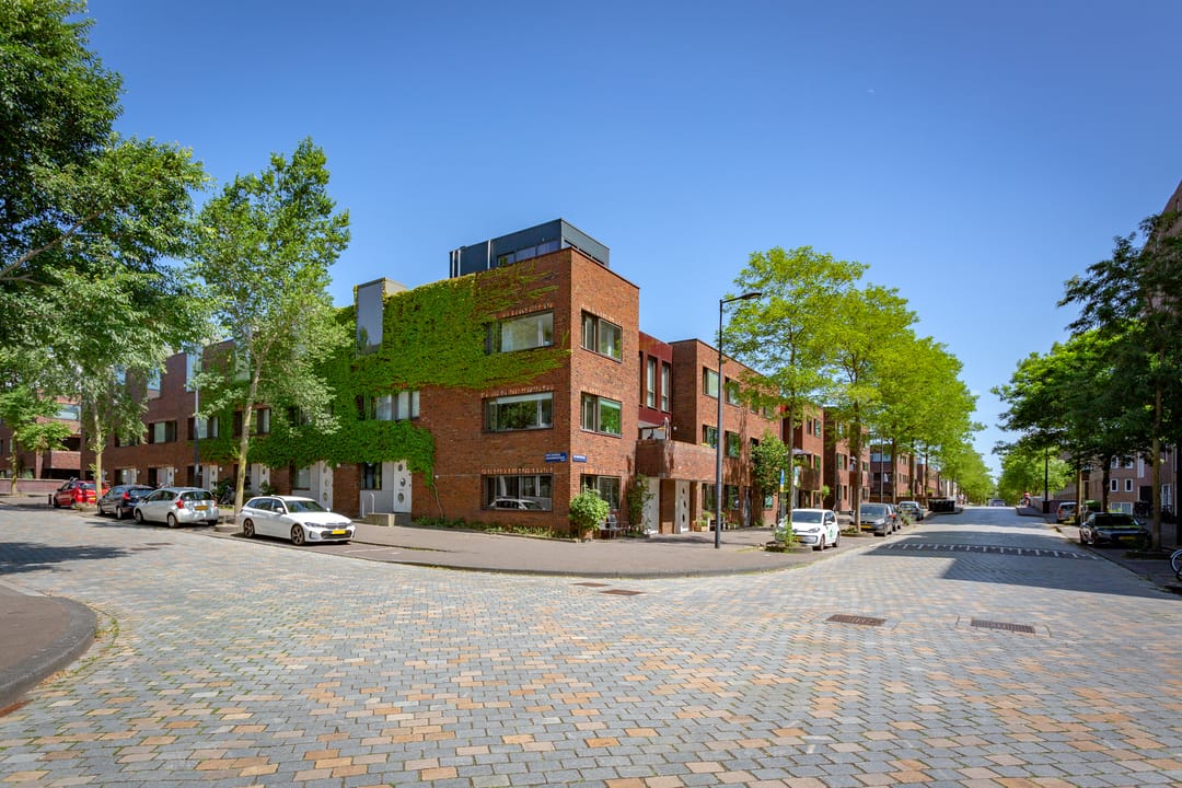 Foto 41 van Eva Besnyöstraat 575