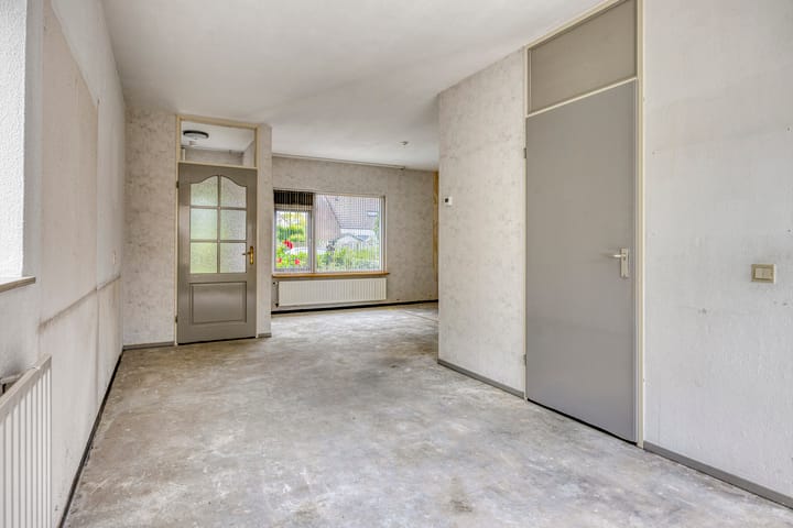 Photo 9 of Burgemeester Blessinglaan 2