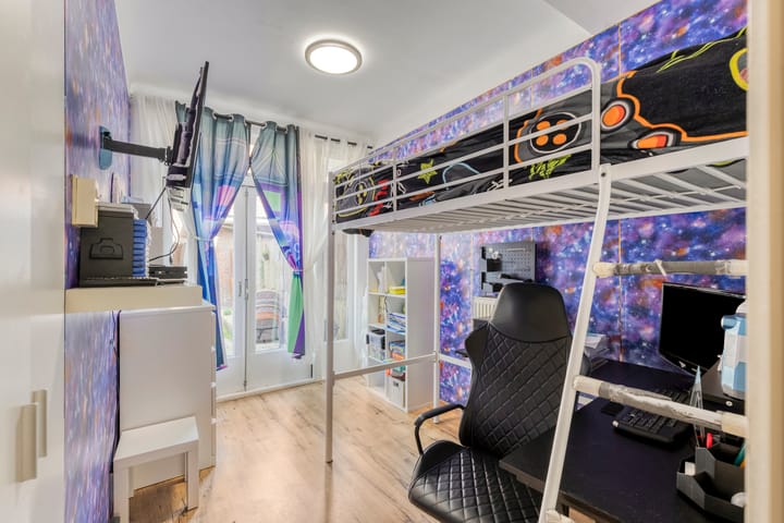 Foto 14 van Linnaeusstraat 273