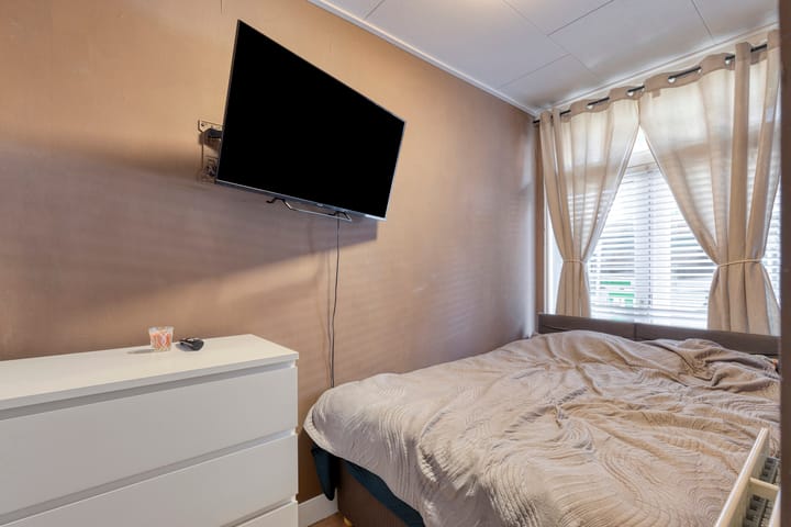 Foto 18 van Linnaeusstraat 273