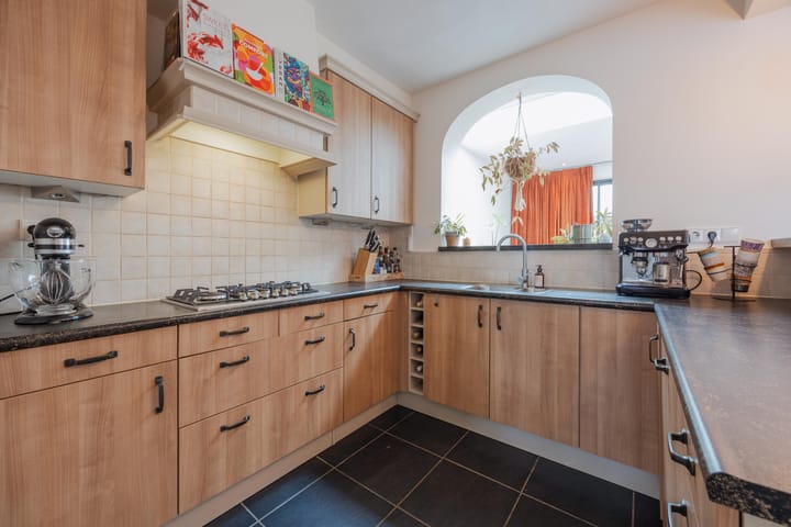 Foto 5 van Burg van Leentstraat 18