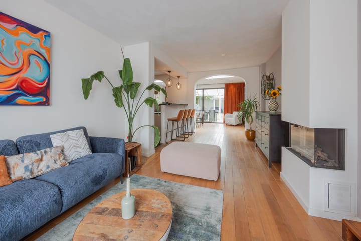 Foto 12 van Burg van Leentstraat 18