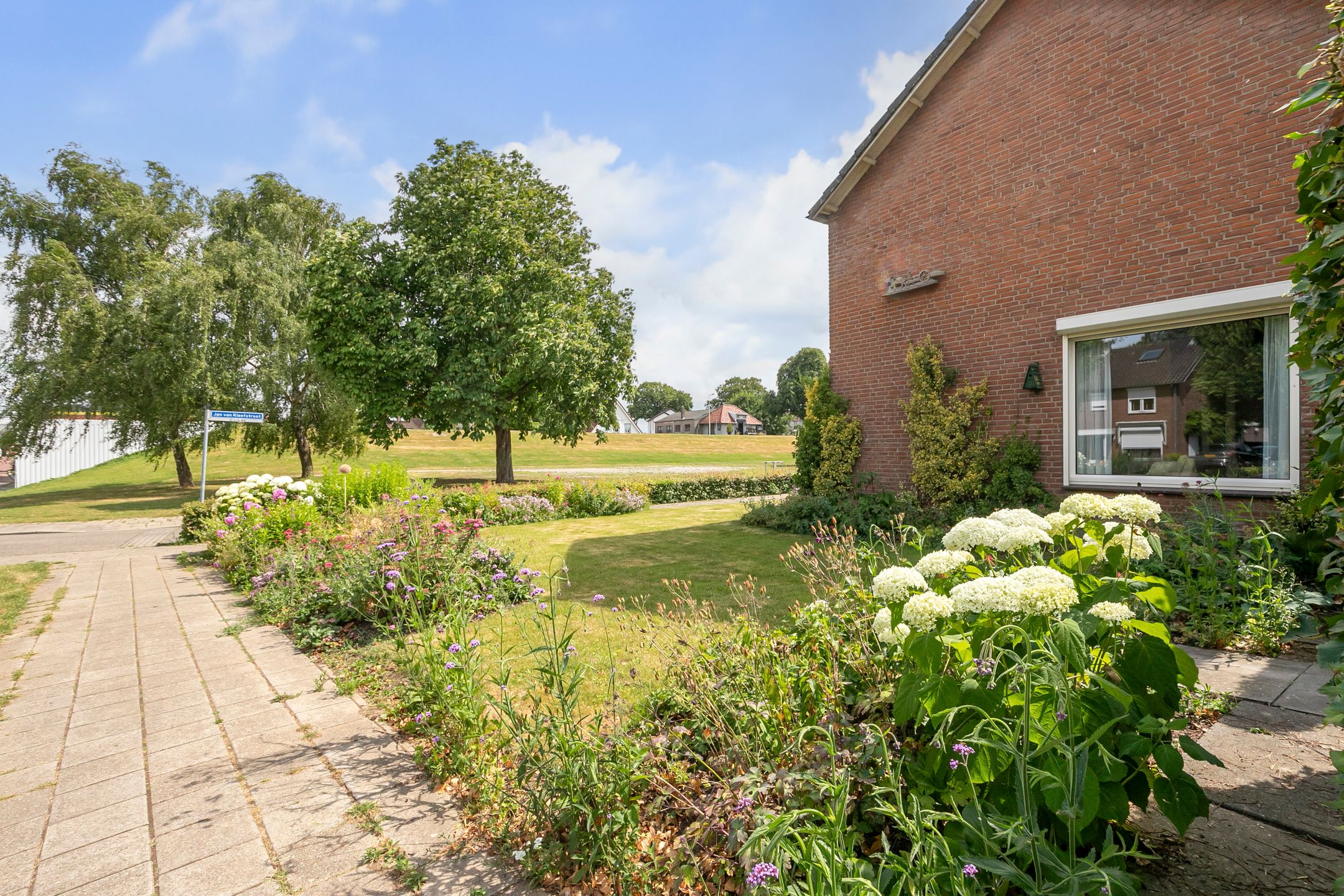 Foto 30 van Jan van Kleefstraat 10