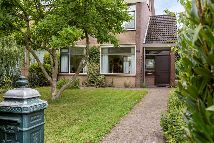 Foto 2 van Hertogshoef 242