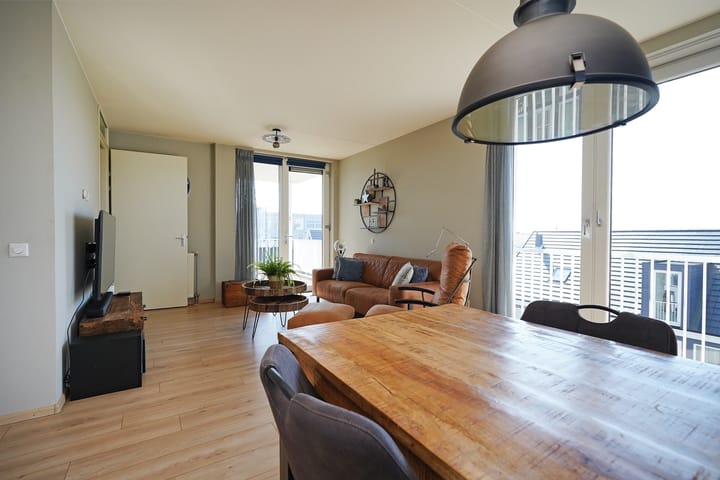 Photo 6 of Vigelandstraat 184