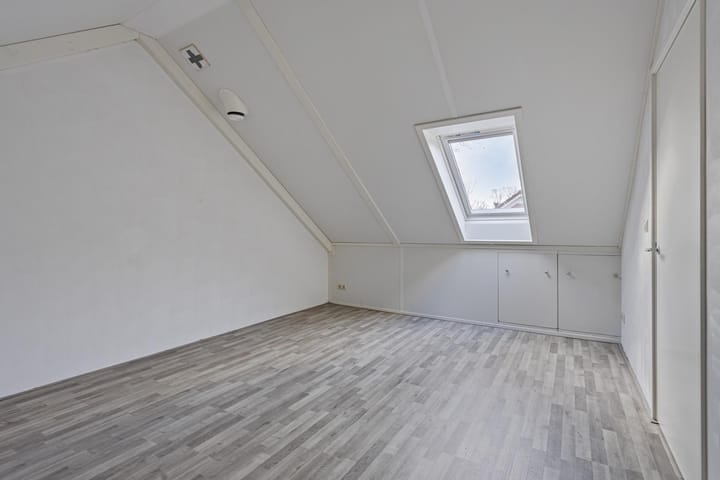 Foto 32 van Elgarstraat 11