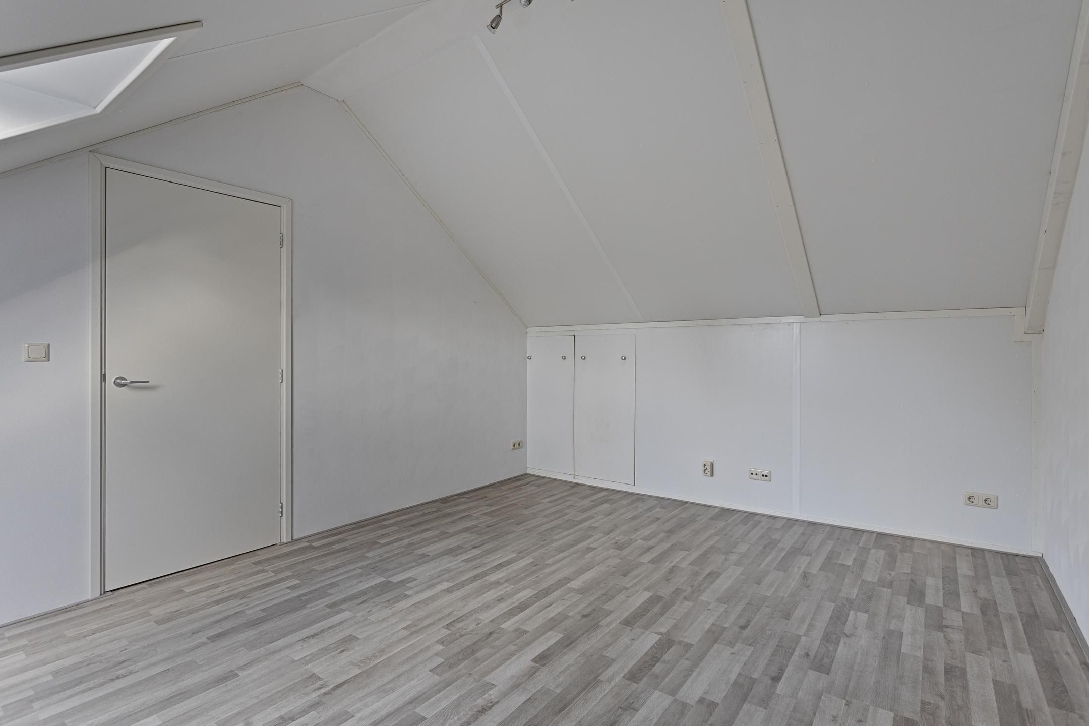 Foto 33 van Elgarstraat 11