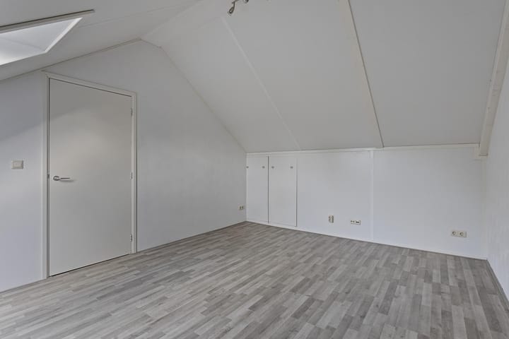 Foto 33 van Elgarstraat 11